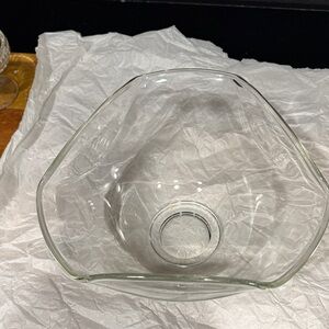 Elegant Clear Glass Serving Bowl